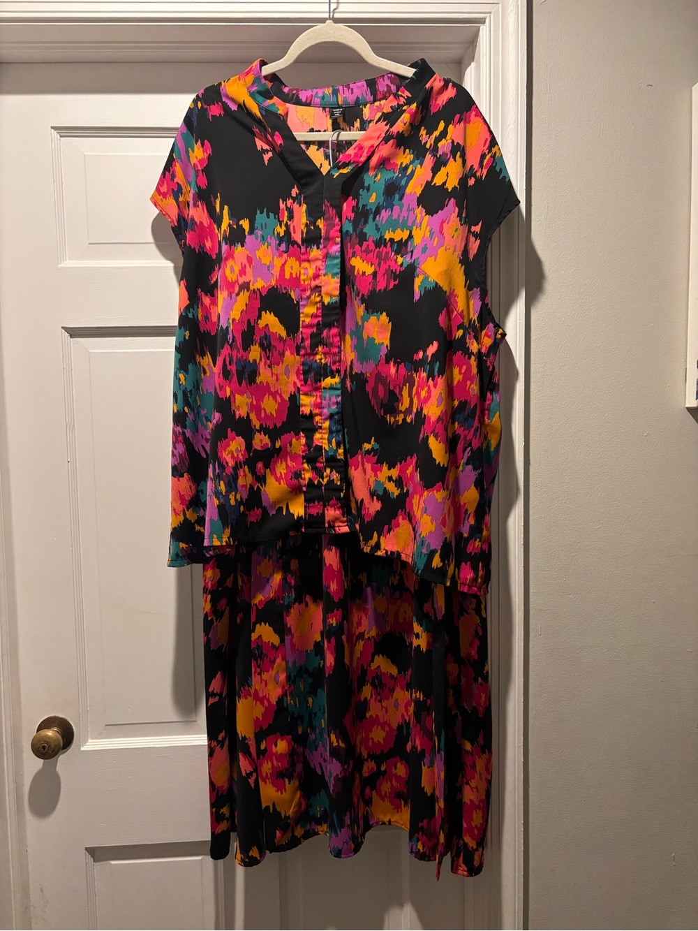 SHEIN Bright Abstract Print Two-Piece Set - Black with Pink, Yellow & Teal